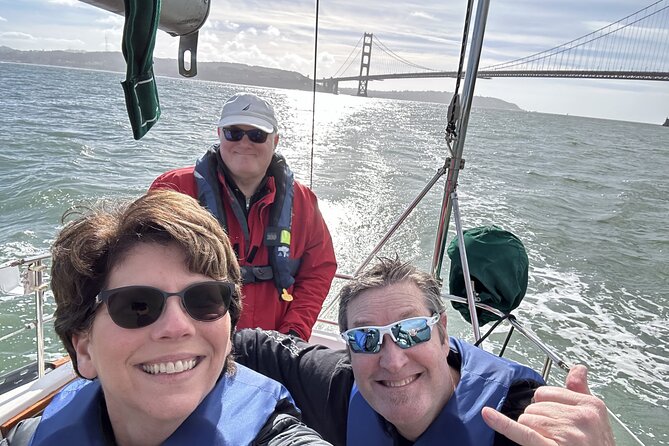 2hr. SUNSET Sailing Experience on San Francisco Bay - Treasure Island and the trip back to Sausalito