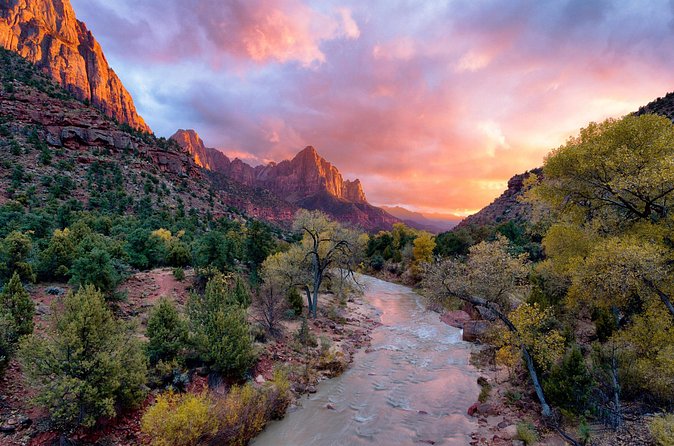 4-Day Tour in Zion, Bryce & Antelope Canyon, Las Vegas - Transportation, pacing, and group size that matter