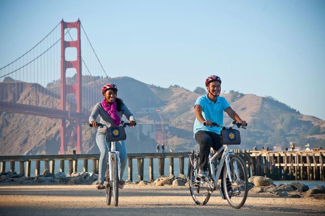 Bus & Boat & Bike Adventure - 3 Tours in 1 - Skyline Sightseeing Hop-On Hop-Off: Fast Orientation From an Open-Top Deck