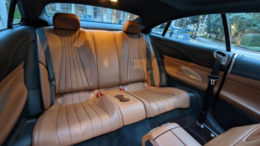 Custom Private Tour in a Luxurious Mercedes - Lombard Street: the famous zigzag in a quick, photo-friendly window