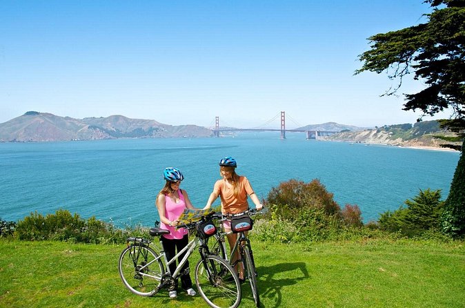 Electric Bike Tour De San Francisco - Palace of Fine Arts for Calm, Photos, and a Stroll Break