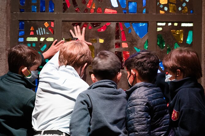 Expert-Led Guided Tour of Grace Cathedral in San Francisco - Eden-style guiding turns details into a story you can repeat