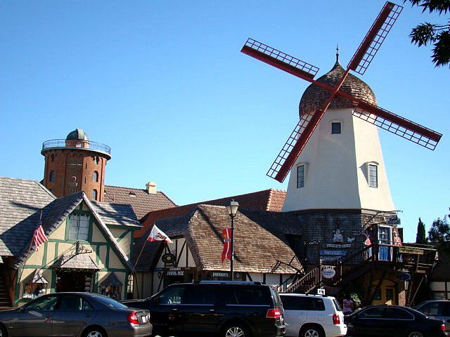 From LA: SF, Yosemite, Santa Barbara and Carmel 3-Day Tour - A three-day route that hits Santa Barbara, San Francisco, and Yosemite (or Monterey)