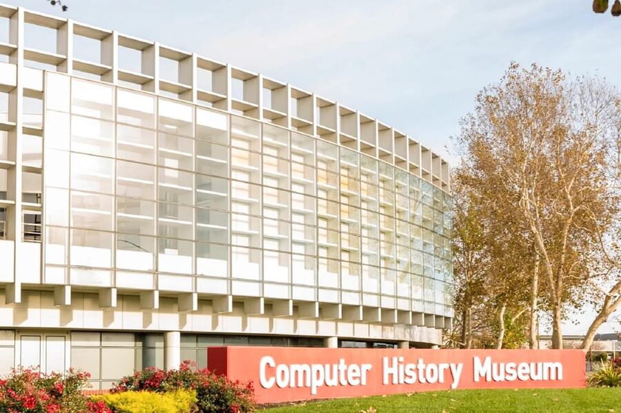 From San Francisco: Silicon Valley Tech Small-Group Tour - Apple Park Visitor Center: interactive exhibits with in-person limits