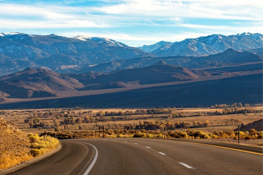 From San Francisco: Yosemite & Tahoe Sierras 4-Day Trip - Mammoth Lakes as your mountain base, plus alpine options