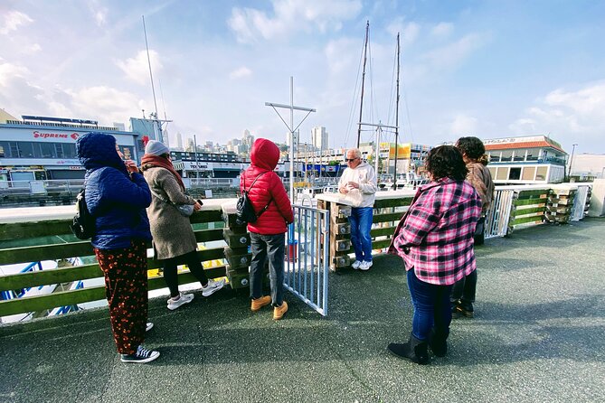 Golden Gate Bay Voyage on Historic Yellow Boat - Photo and comfort tips that make the difference on the Bay