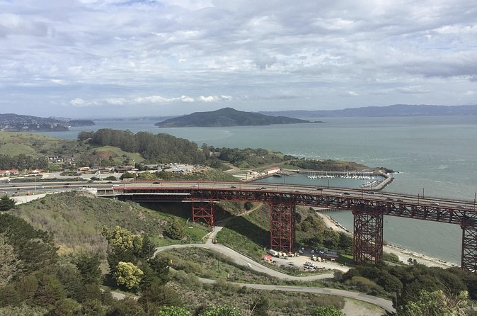 Golden Gate Bridge Bike Rental (Includes Free Helmet & Lock) - Bike Condition, Comfort, and the Tandem Gear Caution
