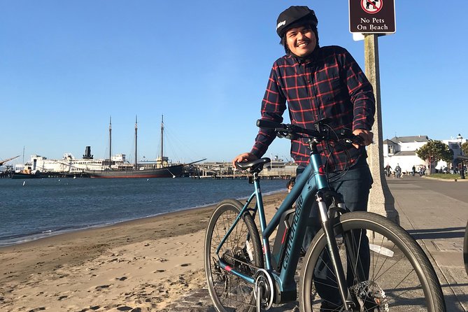 Golden Gate Bridge Electric Bike Rentals w/ Optional Ferry Return - Helmet, lock, and map: the “included stuff” that saves your day