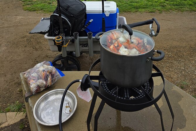 Learn to Catch and Cook Crab under Golden Gate Bridge SF - From catch to dinner: cooking your crab right on-site