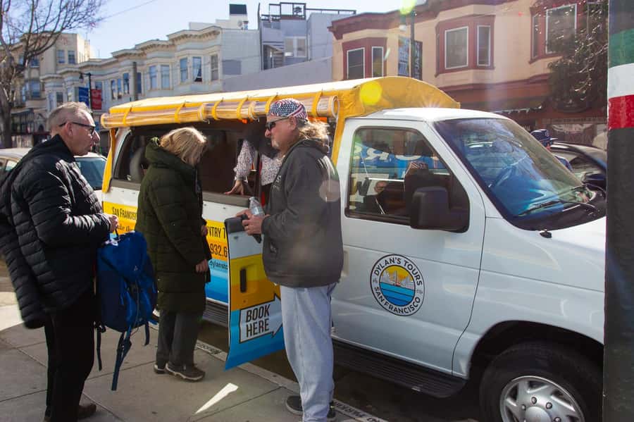 Lombard Leap: Lombard Street, Coit Tower and Chinatown Tour - Price and value: why $29 can work (if you want highlights)