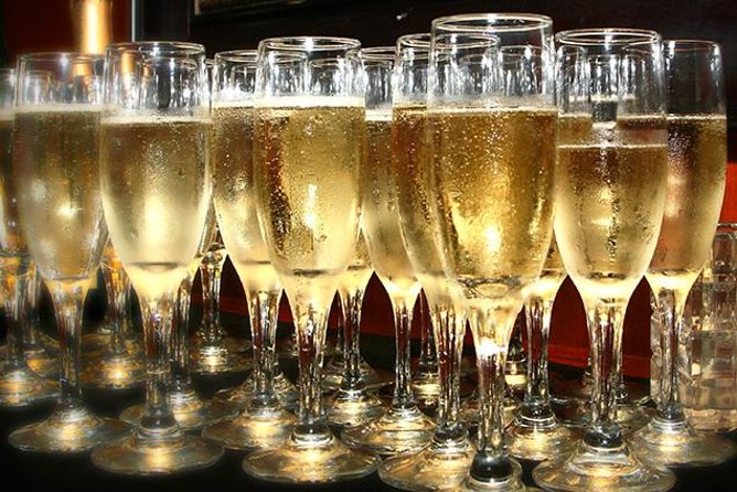 New Year's Eve Plated Dinner Cruise on San Francisco Bay - Open bar and DJ entertainment: keeping the energy up without extra effort