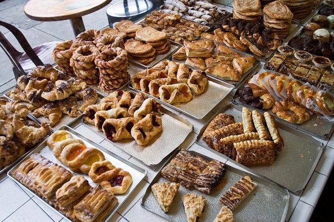 North Beach & Little Italy Walking Tour: Food, History & Flavor - Start where North Beach wakes up: Columbus Avenue and Washington Square Park