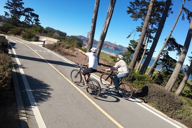North Beach To Golden Gate Bridge E-Bike Tour - Palace of Fine Arts and the Walt Disney Family Museum, quick stops with stops-to-breathe