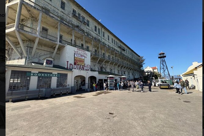 Official Inside Alcatraz Cruise With Night Cruise Option - Food on the Side: Mona Lisa Restaurant Appetizer Offer (With a Meal)