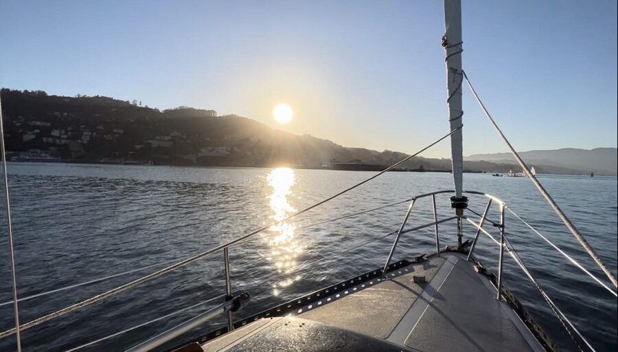 SAN FRANCISCO: (2hr) SUNSET Sailing Experience on SF Bay - The Sausalito return: wrap-up views and steady sailing time
