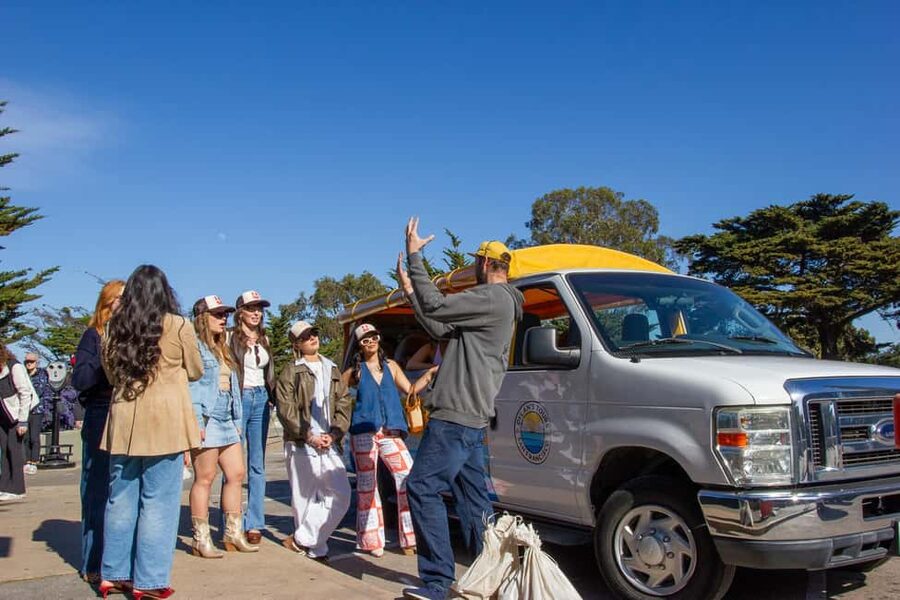 San Francisco: Alcatraz Admission + City Highlights Tour - Starting in Little Italy, then rolling through San Francisco in a 7-seat van
