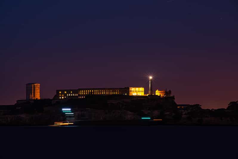 San Francisco: Alcatraz Night Tour with SF Bay Cruise - Alcatraz After Dark: Why the Atmosphere Changes Everything