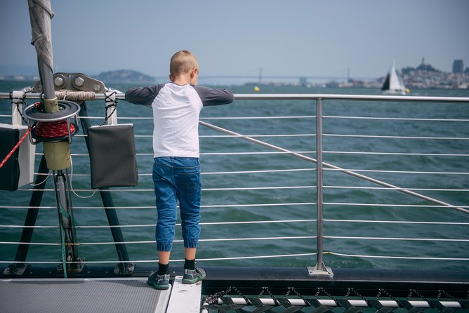 San Francisco Bay Sailing Cruise - Onboard snacks and drinks: what you can buy and how to plan