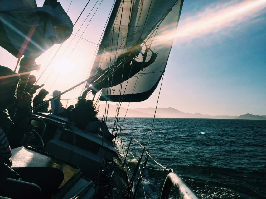 San Francisco: Bay Sailing Tour with Drinks - A 2-hour Bay sail that focuses on real views, not fuss