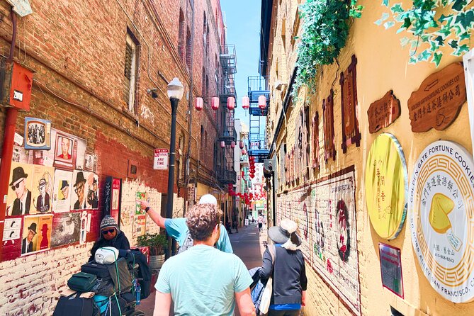 San Francisco Chinatown Food and Culture Tour - Waverly Place, painted balconies, and the political voice of Chinatown