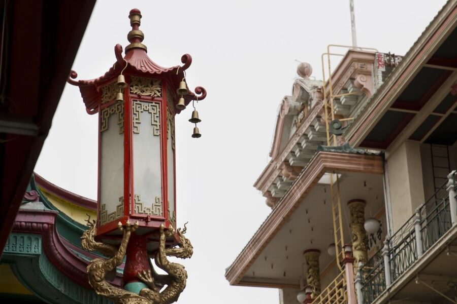 San Francisco: Chinatown Walking Food Tour - Fortune cookie factory and the oldest Buddhist temple stop