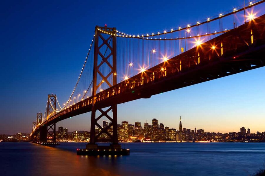 San Francisco: City Cruises Buffet Lunch or Dinner Cruise - Nighttime Dinner Cruise Perks: Music, Dancing, and a Date-Night Feel