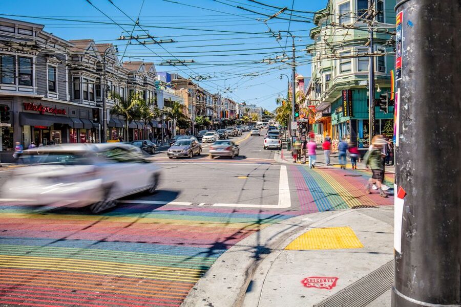 San Francisco: City Sightseeing Tour on Hippie Bus - Golden Gate Bridge and skyline photo stops that make sense