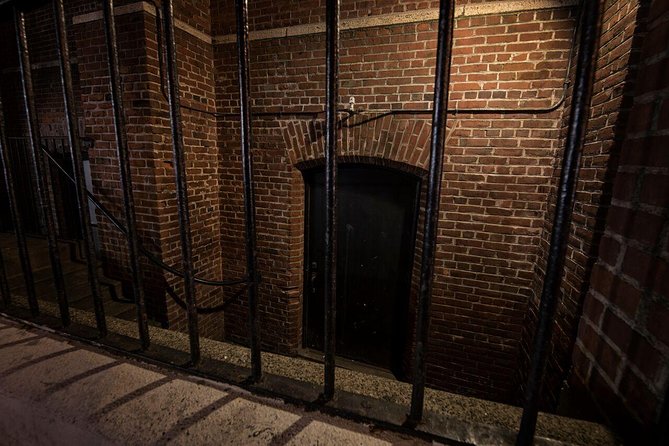 San Francisco Ghost Tours: Gold and Ghouls Tour - Walking Reality Check: Hills, Cold, and What to Wear