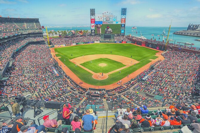 San Francisco Giants Baseball Game at Oracle Park - The smart timing trick: arrive early and use the Bayfront setting