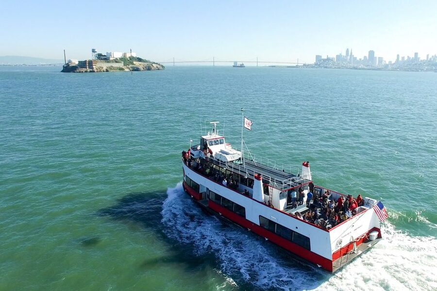 San Francisco: Golden Gate Bay Cruise - Best time to go: daylight views versus sunset magic