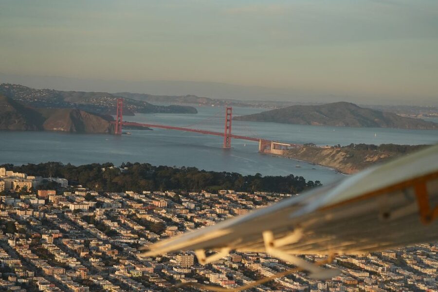 San Francisco: Golden Gate Bridge Seaplane Tour - Comfort, window access, and photo tips that save your sanity