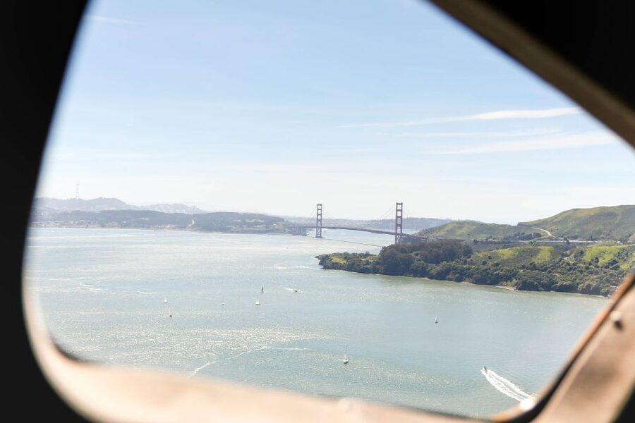 San Francisco: Golden Gate Bridge Seaplane Tour - Landing back on the water and taxiing to the dock in Sausalito