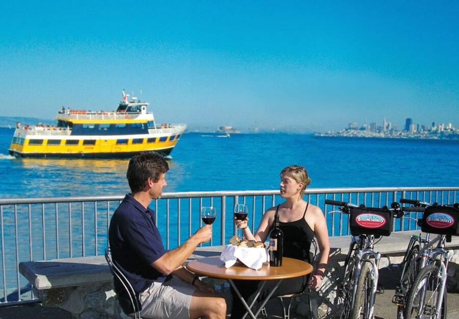 San Francisco: Golden Gate Bridge to Sausalito Bike Tour - Aquatic Park, Fort Mason, and the Marina District stops that make the ride feel local