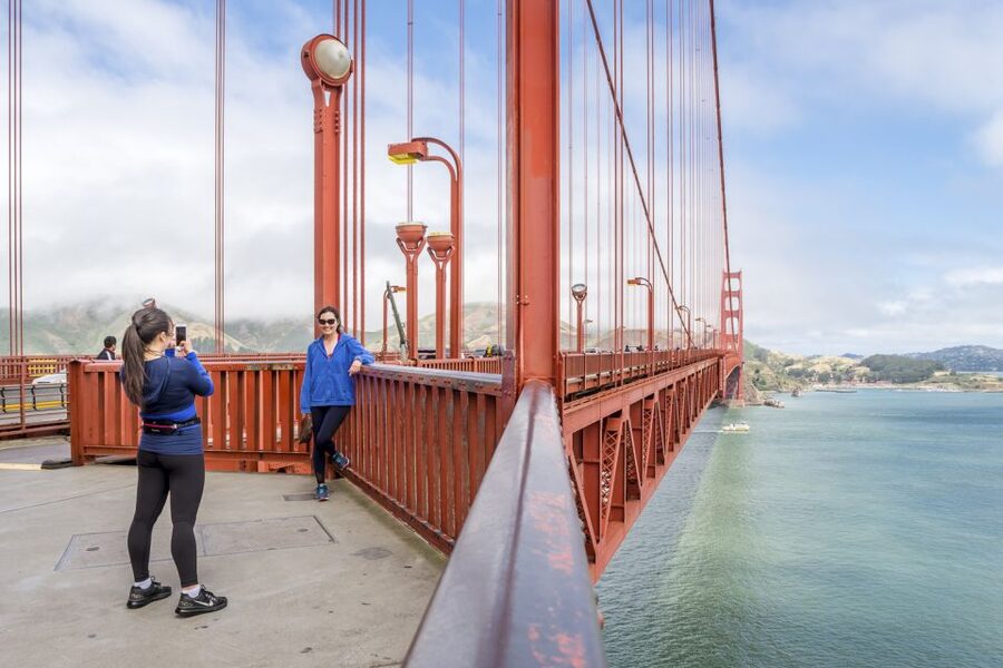 San Francisco: Golden Gate Bridge to Sausalito Cycling Tour - Fort Point and the short approach to the bridge