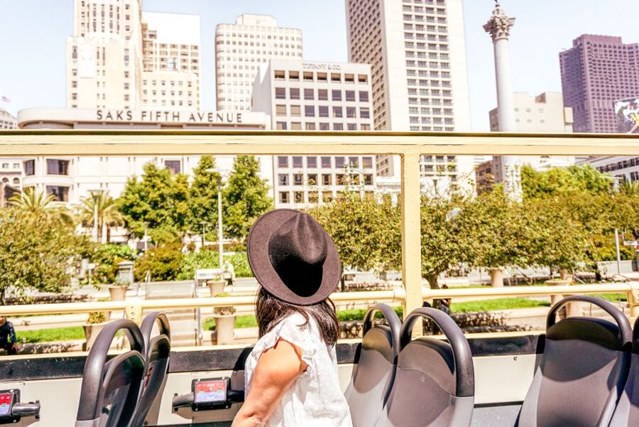 San Francisco: Hop-On Hop-Off Sightseeing Tour with 17 Stops - San Francisco on a single loop: why this tour makes sense