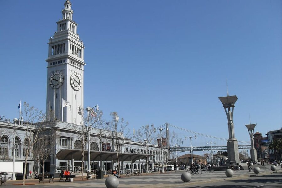 San Francisco: Hop-On Hop-Off Tour with Optional Night Tour - Ghirardelli Square and the Palace of Fine Arts: the smart, scenic detour