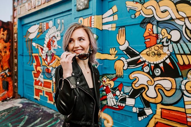 San Francisco Instagram Walking Private Tour: Most Iconic Spots - Aquarium of the Bay and Ghirardelli Square for Waterfront Variety