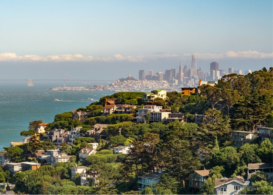 San Francisco: Muir Woods and Sausalito Half-Day Trip - Golden Gate Bridge Welcome Center: the photo stop that sets the mood