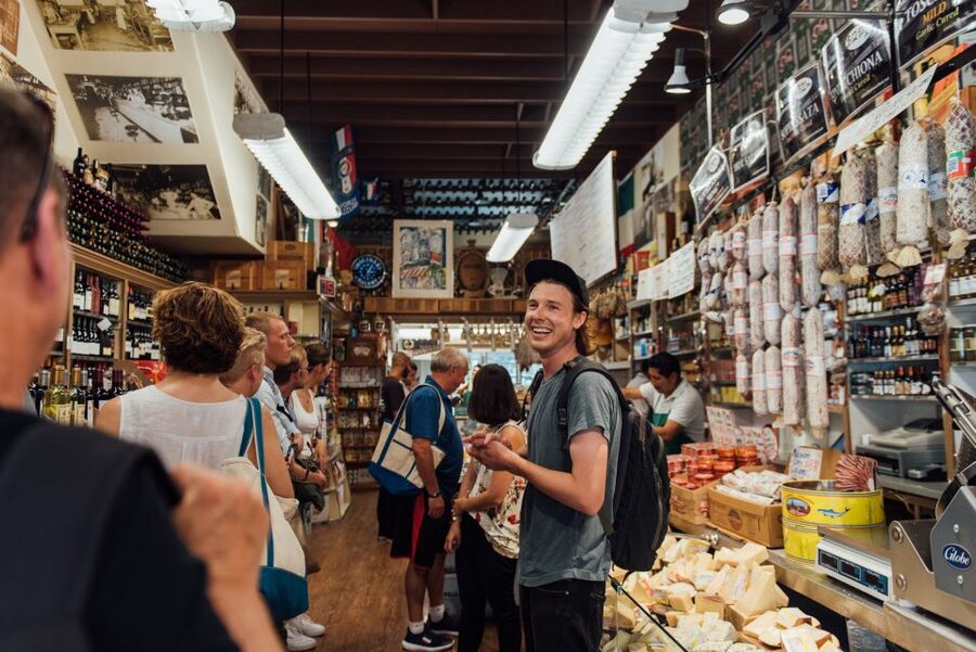 San Francisco: North Beach & Chinatown Food History Tour - Meeting Under the Transamerica Pyramid and Finding the Tiny Redwood Park