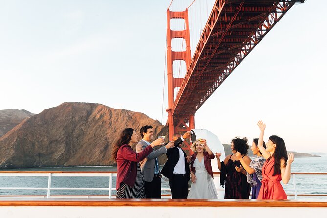 San Francisco Premier Dinner Dance Cruise - Atmosphere and Size: What It Feels Like On Board