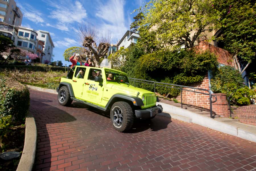 San Francisco: Private City Highlights Tour in a Jeep - How close you get to the Golden Gate Bridge (and why fog changes everything)