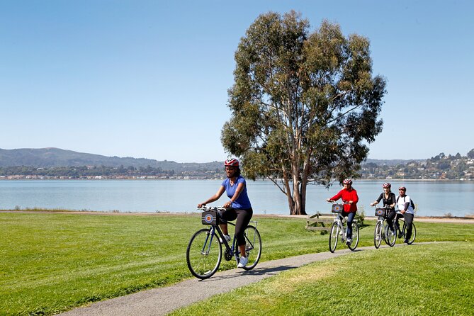 San Francisco Private Golden Gate To Sausalito Bike Tour - Crossing the Golden Gate Bridge: why this is the main event