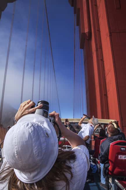 San Francisco: Sightseeing Sunset Tour by Open-Top Bus - Guides, drivers, and why the commentary matters