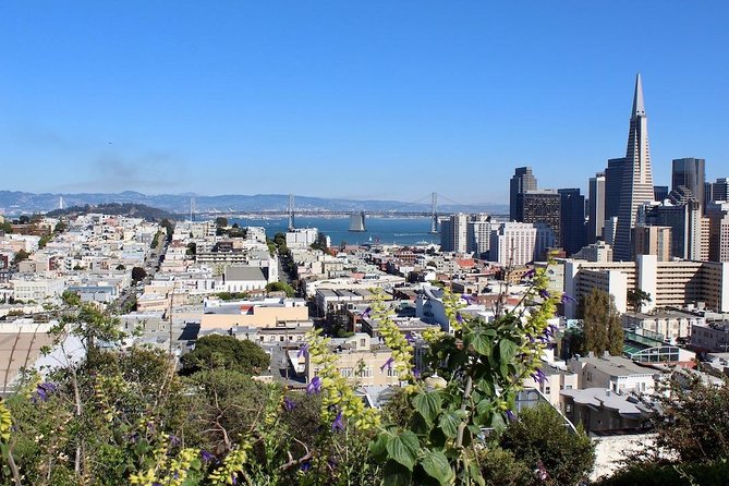 San Francisco Urban Hike: Coit Tower, Lombard Street and North Beach - What to bring and wear so the day feels fun, not miserable