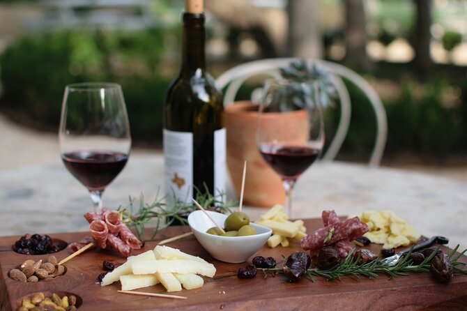San Francisco Wine Tour with a Local Expert: 6 Tastings 100% Personalized - Meeting at 808 Kearny and How the Walk Works