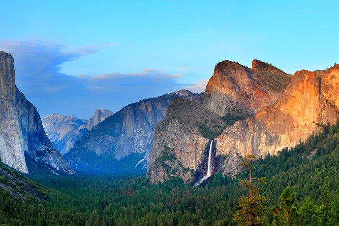 Yosemite National Park: Full Day Tour from San Francisco - Ansel Adams Gallery: a quick art stop with real payoff