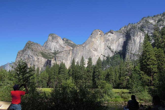Yosemite National Park - One Way Trip - Entering Yosemite: the 1-hour guided bus loop through Yosemite Valley